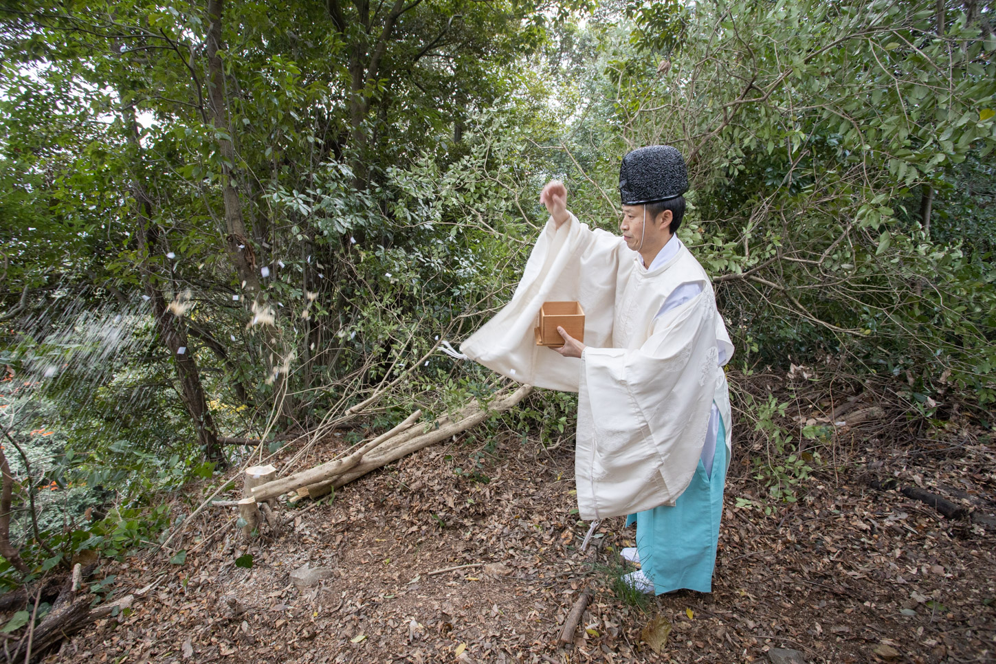 令和2年 御年木伐神事