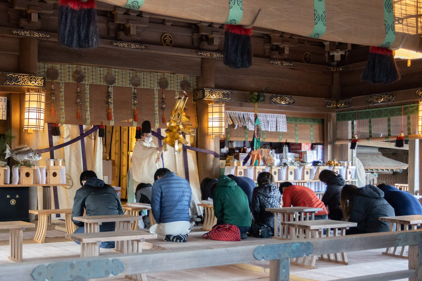 令和4年 初十日祭 …… ご祈祷を受ける皆さま