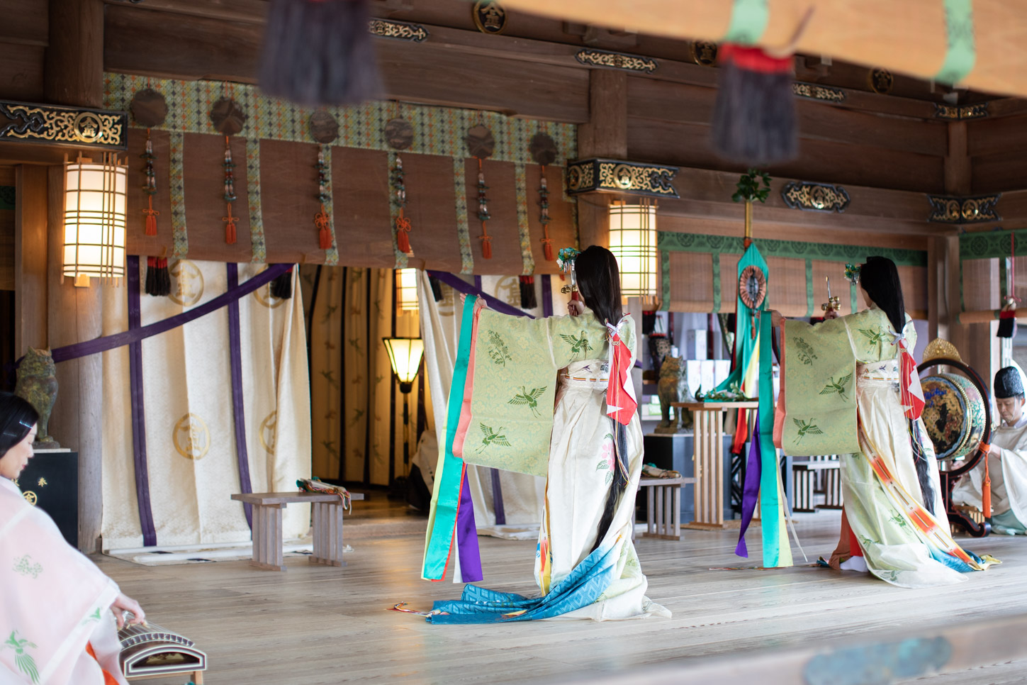 令和4年 全国崇敬者特別大祈願祭 …… 浦安舞
