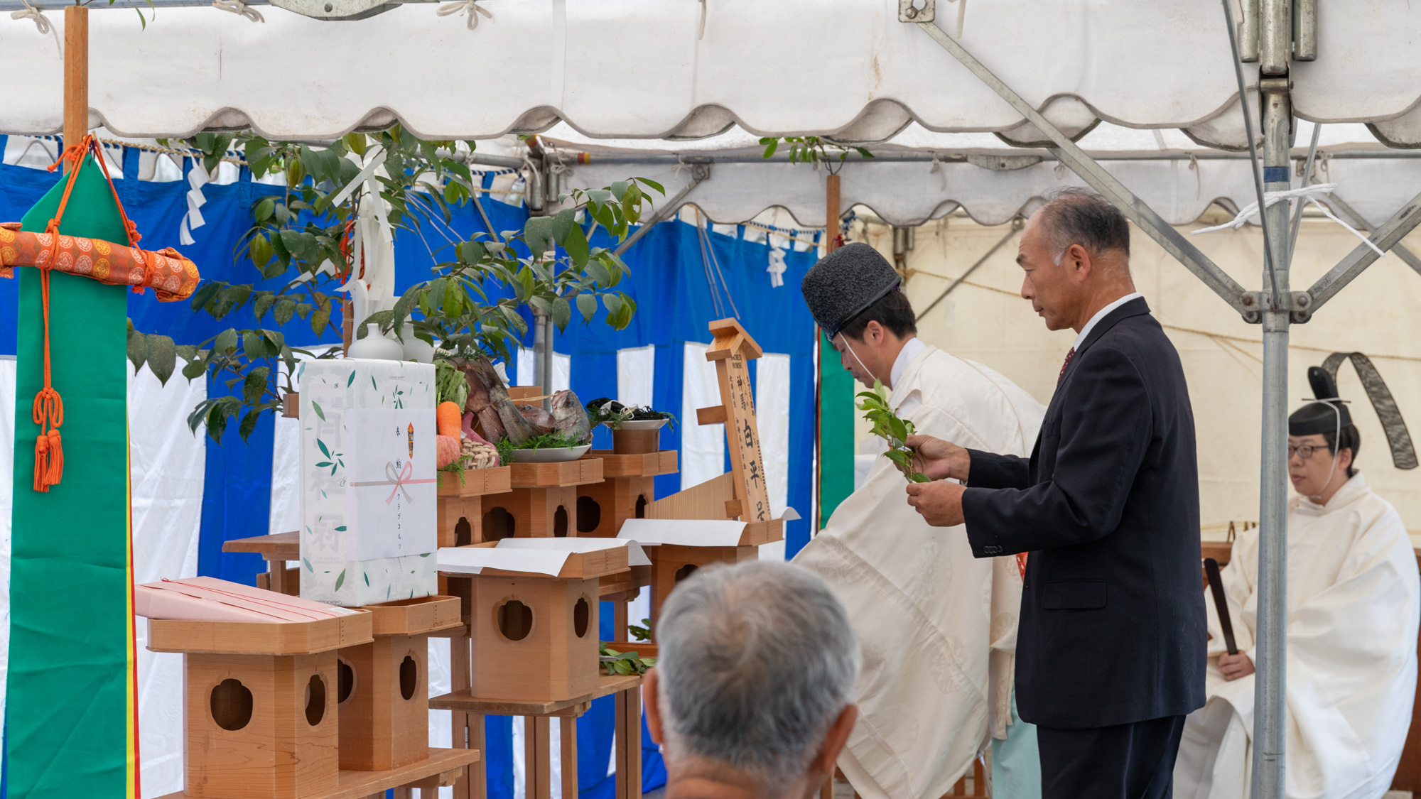 白平号 献馬式・・・白平号の奉納者、井村泰信様(乗馬クラブ「クラブコルツ」代表)